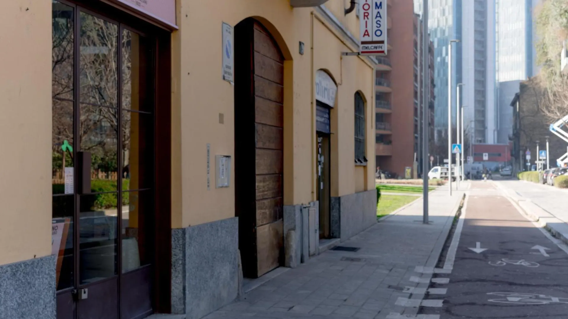 Luxury Apartment In Isola - De Castillia 20 Milan Italy